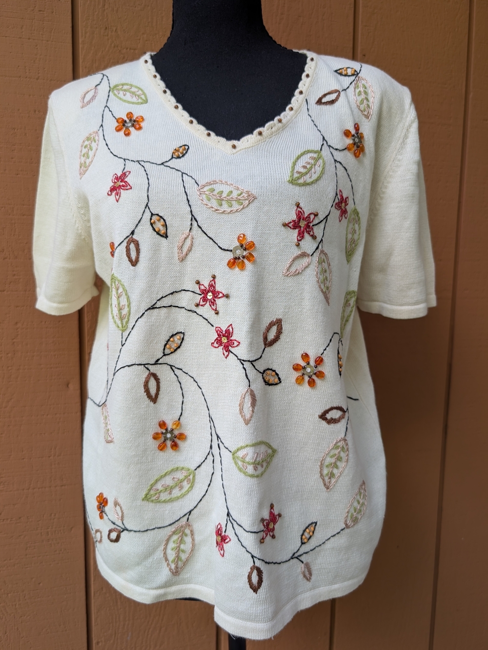 Alfred Dunner Vintage Floral Embroidered Beaded Short Sleeve Sweater PL Cream